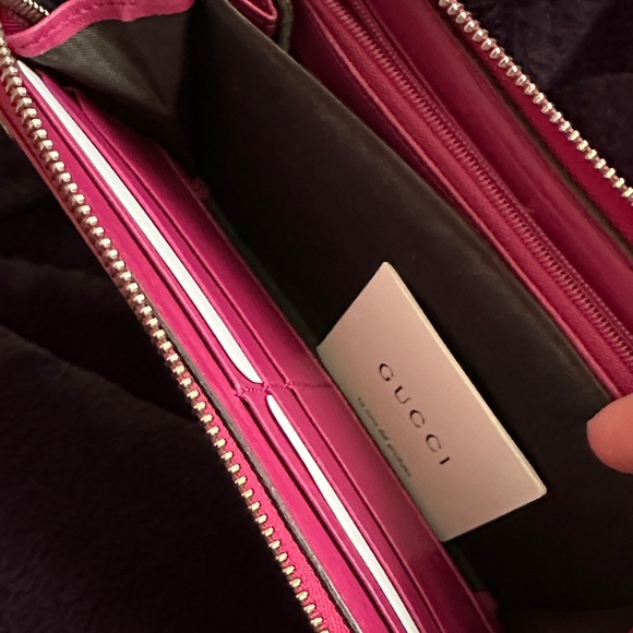 Authentic Gucci Patent Leather Zip Around Long Wallet - Picture 5 of 12